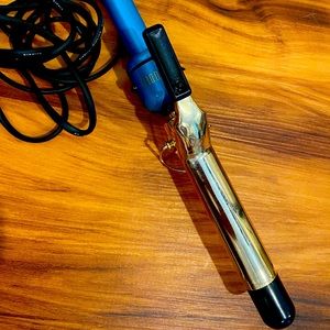 1 inch barrel Hot Tools hair curler